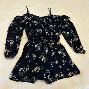 Anthropology Blu Pepper Blue Floral Spaghetti Strap Bishop Sleeves Romper Med